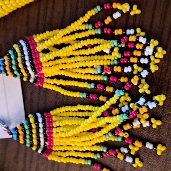 Authentic African Necklace Set - Picture 6 of 9